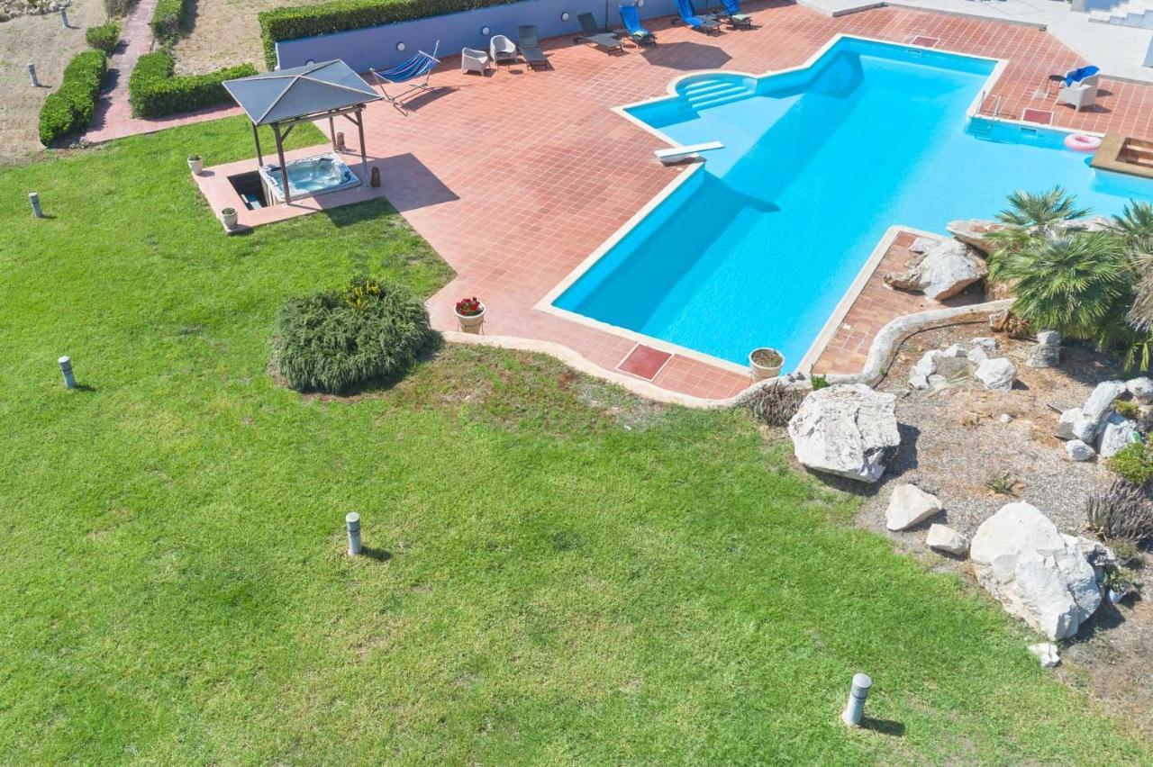 Villa Dennis Vrachati Exterior photo