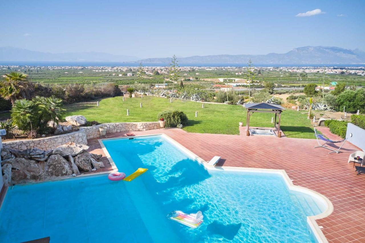 Villa Dennis Vrachati Exterior photo